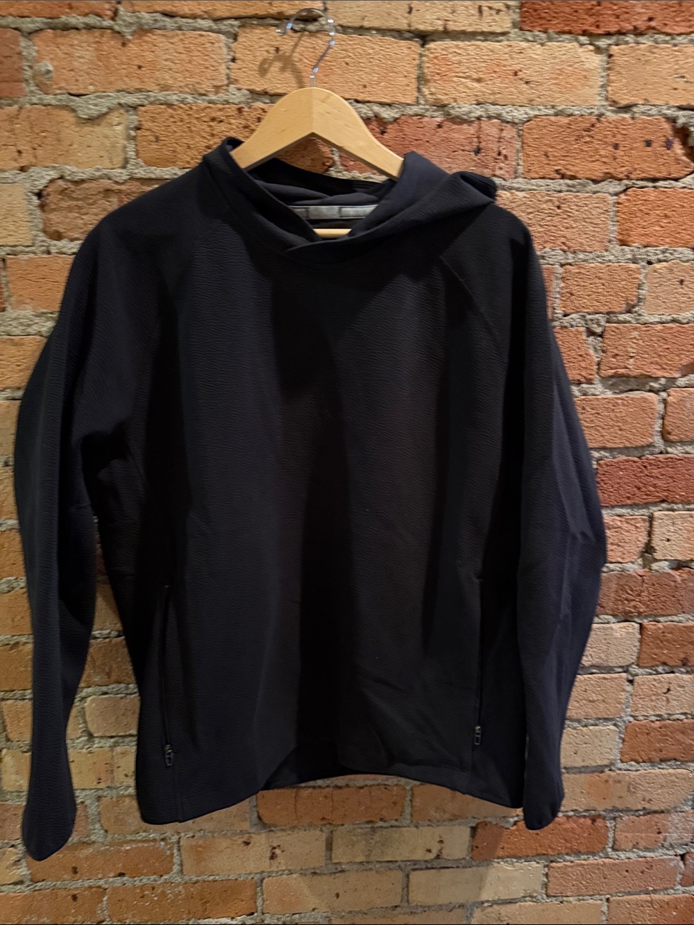 Lulu Men's Black Textured Spacer Hoodie